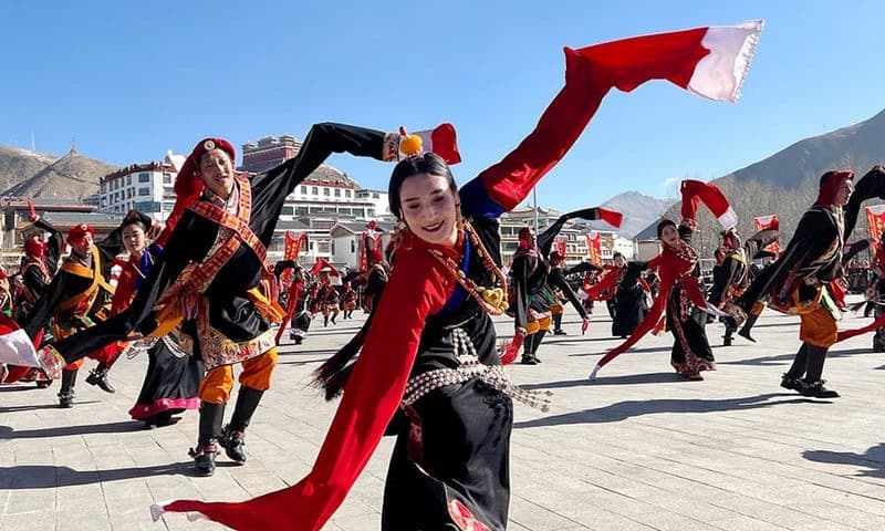 Lễ hội Tây Tạng