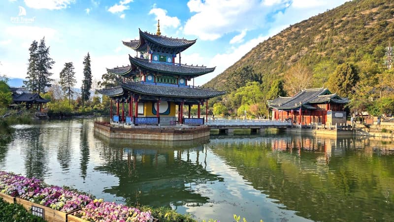 tham quan Công Viên Hắc Long Đàm