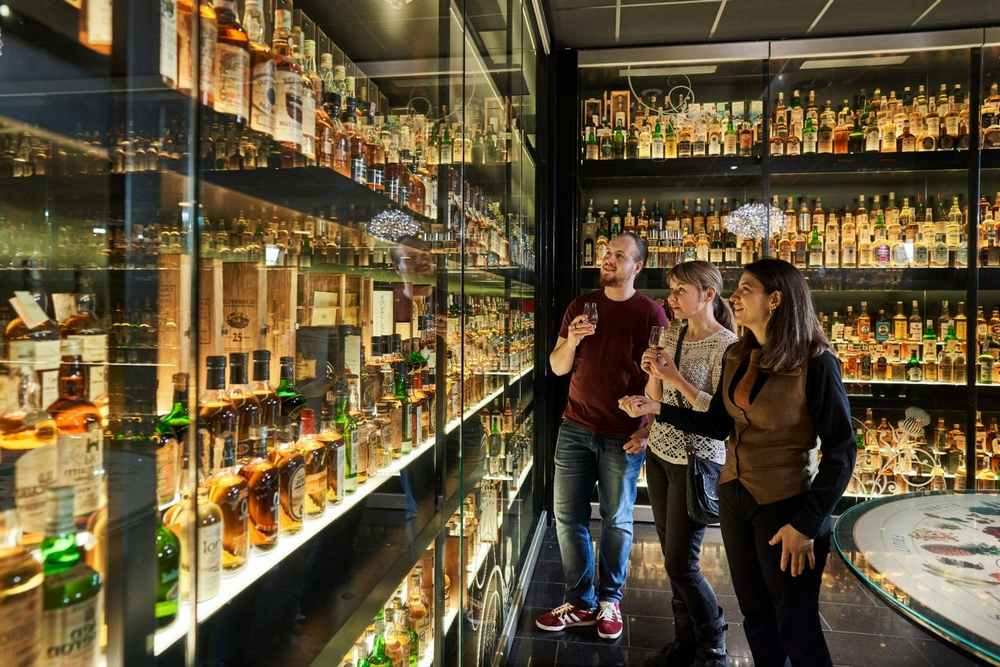 Lâu đài Edinburgh, tour Vương Quốc Anh dịp lễ 2/9
