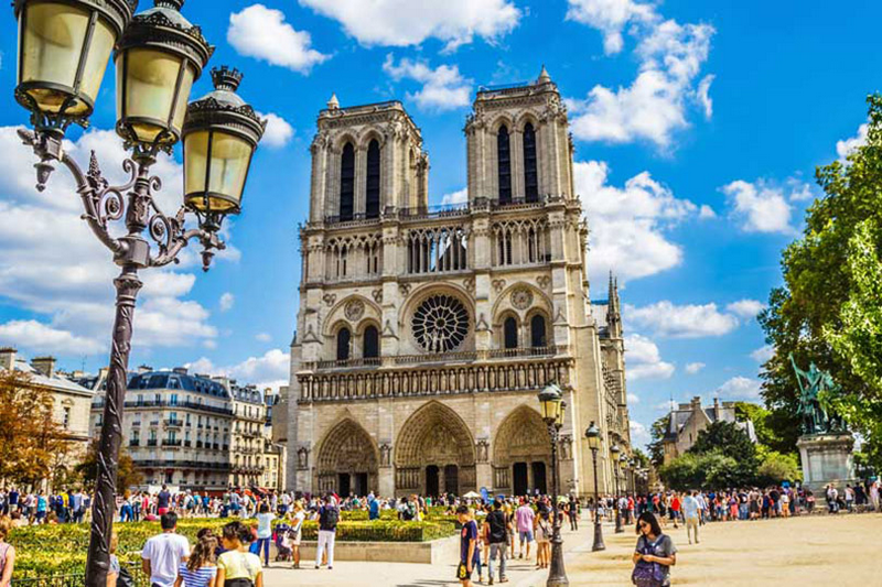 nhà thờ đức bà paris