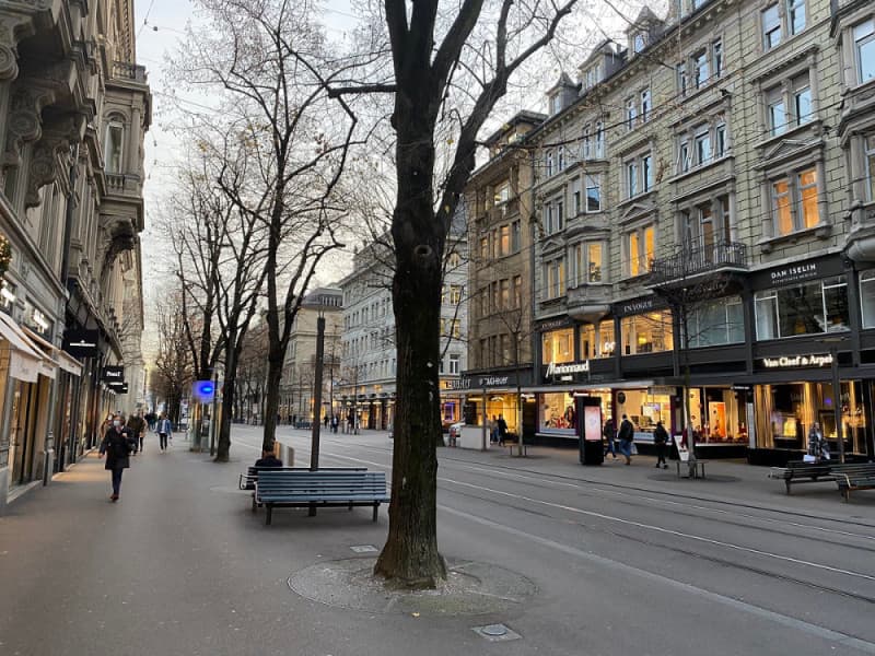 khu phố Bahnhofstrasse