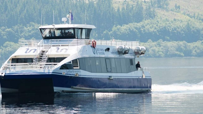 hồ loch ness đi thuyền