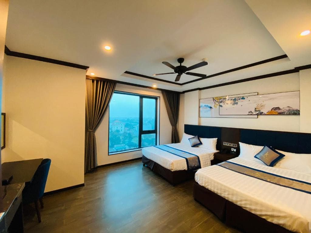 kingdom hotel