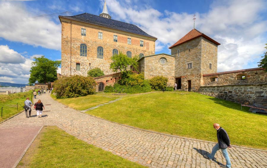tham quan pháo đài Akershus
