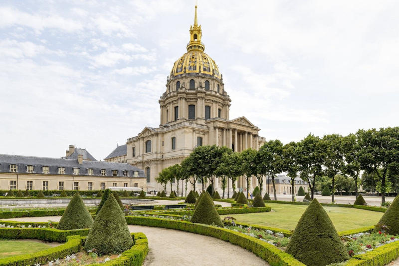 Điện Invalides Palace