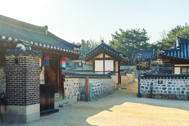 Lang co Namsangol Hanok