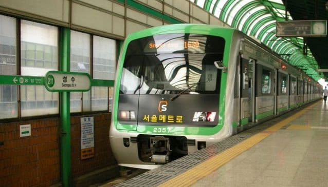 tàu điện ngầm hàn quốc