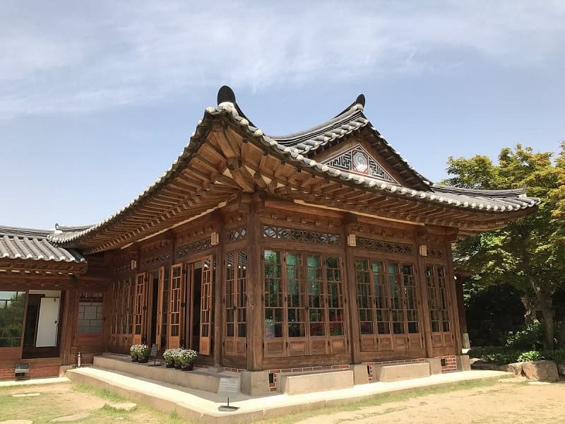 nhà của baek inje