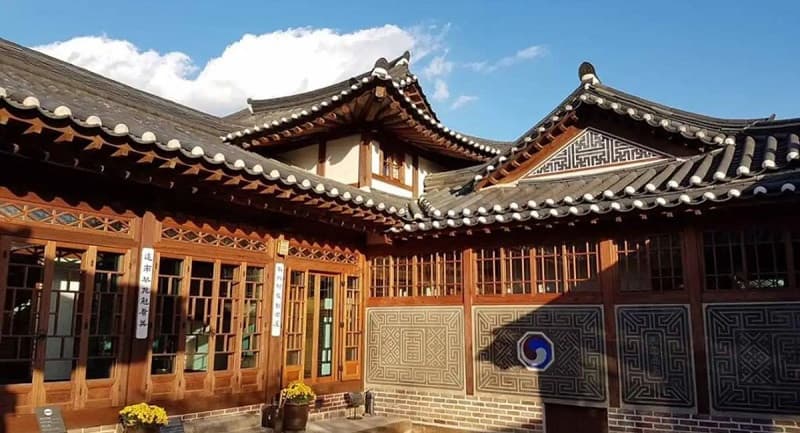 hội trường bukchon hanok