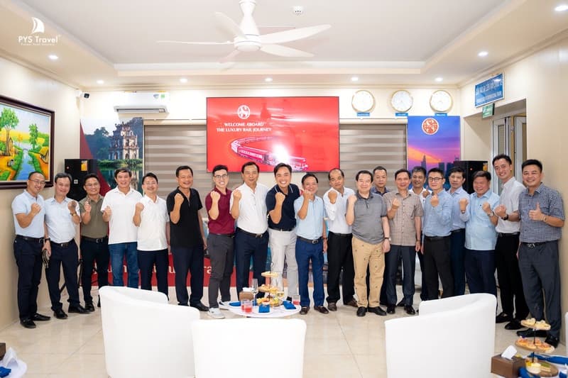 Lãnh đạo ngành Du lịch và Đường sắt Việt Nam đồng hành cùng SJourney