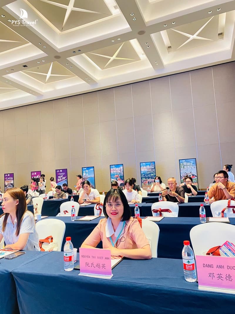 PYS Travel tại Hội nghị