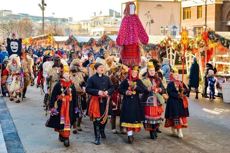 Tham gia lễ hội Maslenitsa du lịch Nga