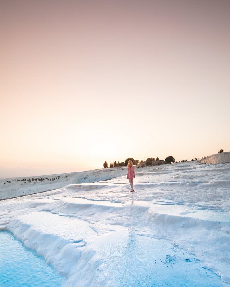 Tắm biển ngắm bình minh tại lâu đài bông Pamukkale