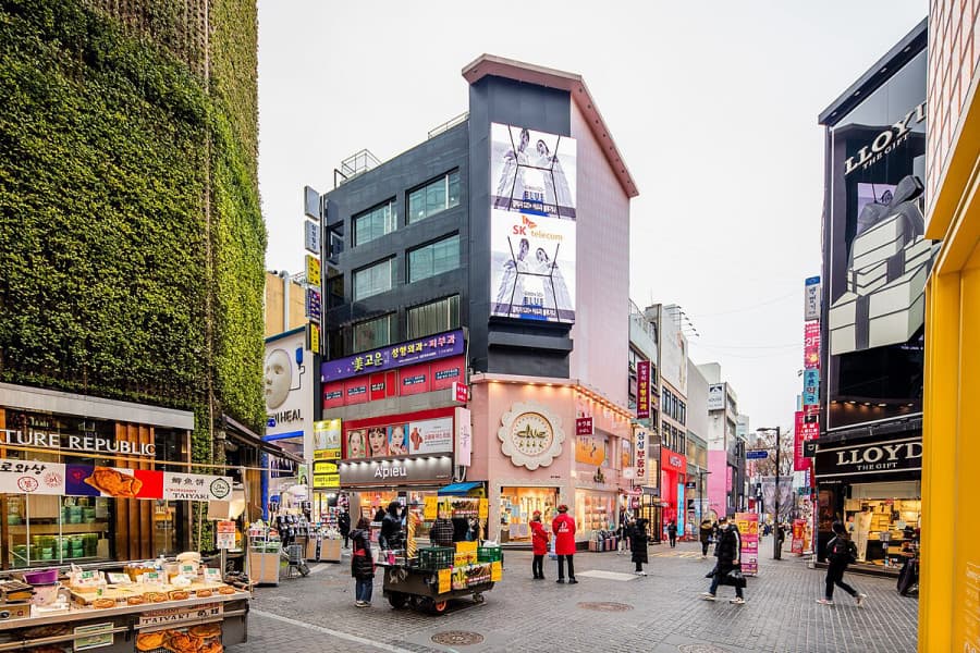 khu phố Myeongdong