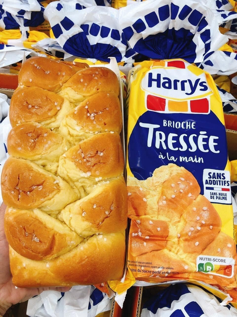 bánh mì pháp hoa cúc