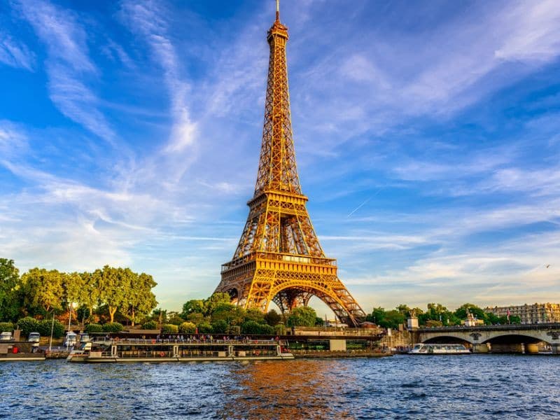 tháp eiffel