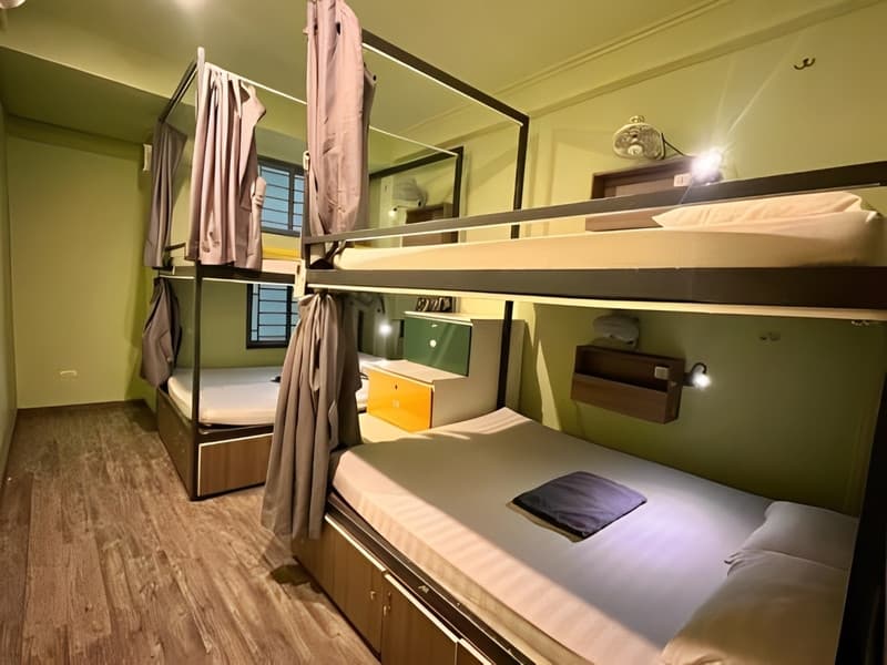 Phòng dorm cũng khá hợp lý cho những người muốn tiết kiệm chi phí
