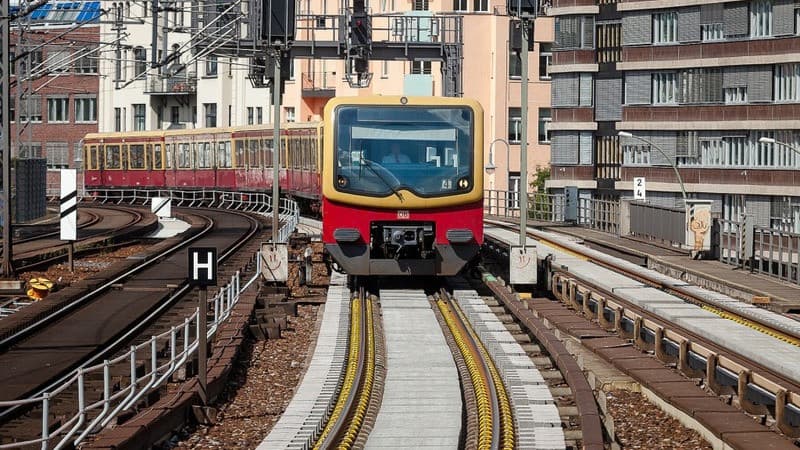 tàu hỏa là lựa chọn phổ biến