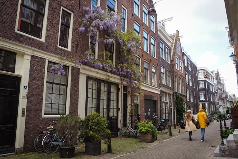 Đến khu phố cổ Jordaan khám phá trái tim nghệ thuật của Amsterdam