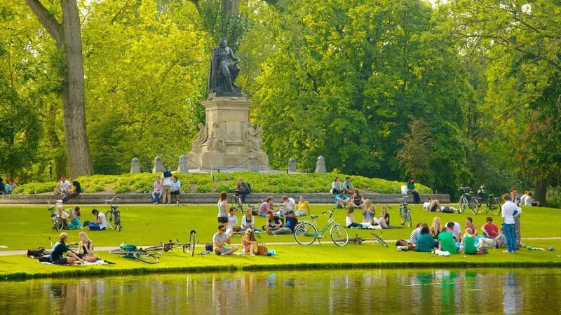 Lạc bước vào không gian xanh ngát của công viên Vondelpark