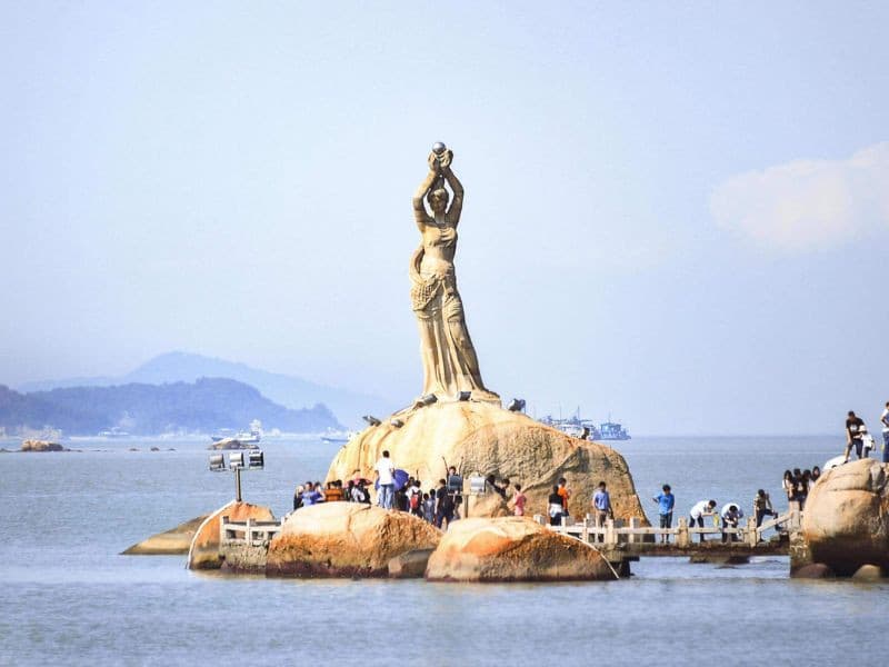 Tượng Nữ Thần Cá