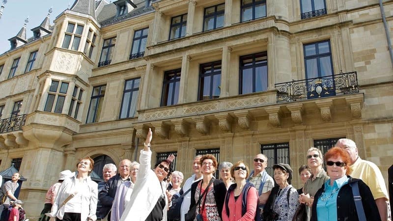 Cách tham quan cung điện Grand Ducal