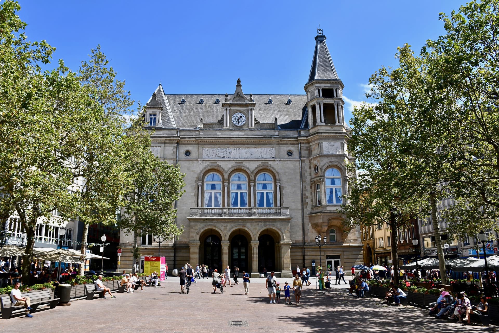 Trung tâm hành chính Luxembourg