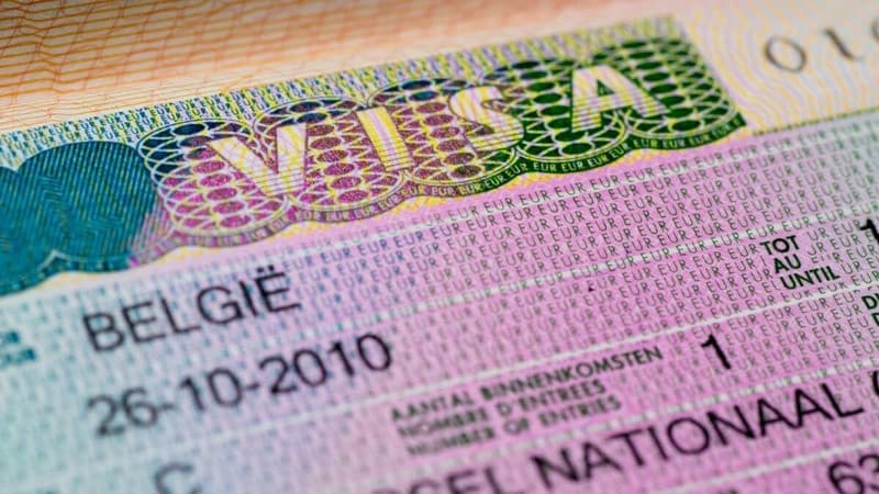 Bạn cần hoàn thành visa sớm cho chuyến du lịch Bỉ