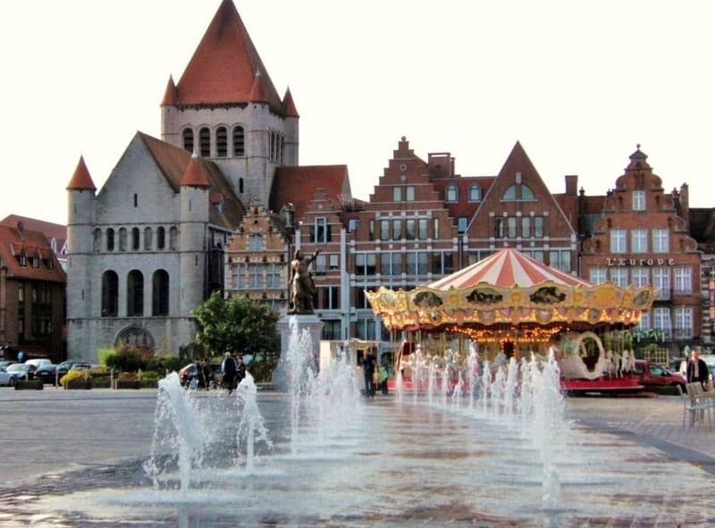 Tournai – Viên ngọc quý 2000 năm tuổi