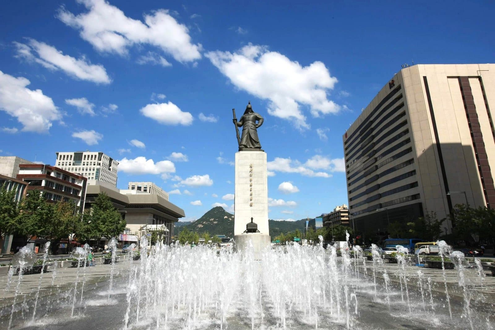 Quảng trường Gwanghwamun