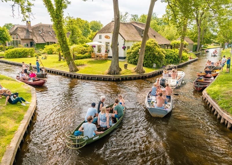 Làng cổ Giethoorn