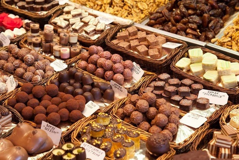 Thưởng thức socola thành phố Bruges