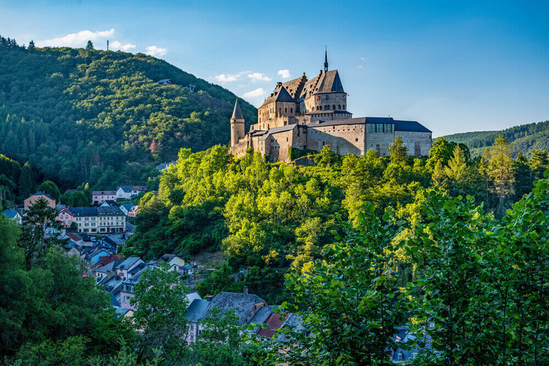 lâu đài vianden luxembourg