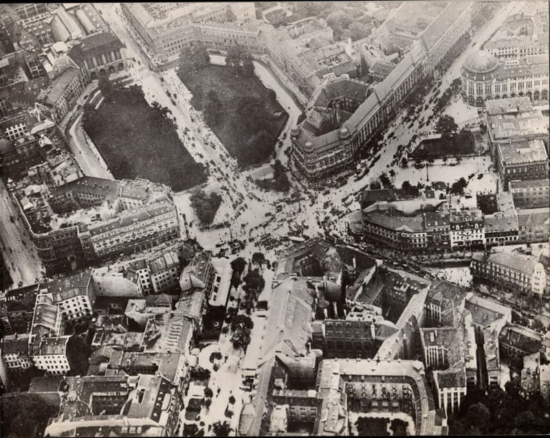 Ngã năm giao thông đông đúc nhất Châu Âu: Potsdamer Platz vào những năm 1920 và 1930