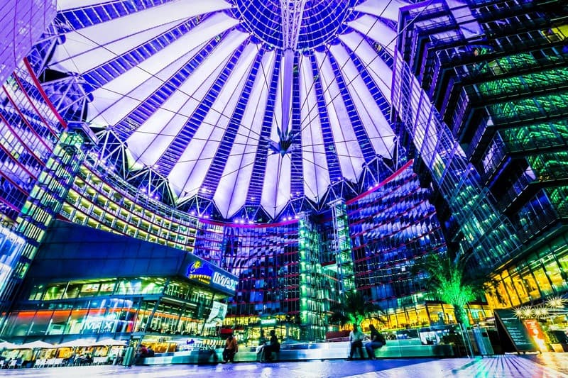 Thiết kế độc đáo của Sony Center