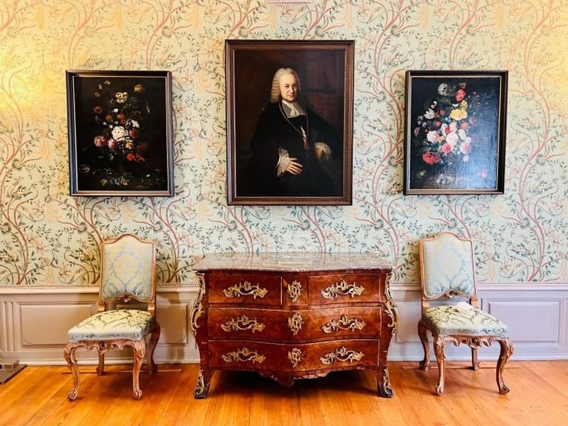 Tham quan nhà thờ Goethe Frankfurt Đức