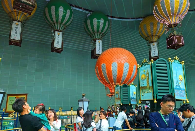 Balloon ride ở lotte world hàn quốc