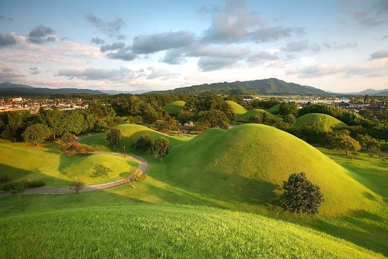 lăng mộ hoàng gia ở gyeongju