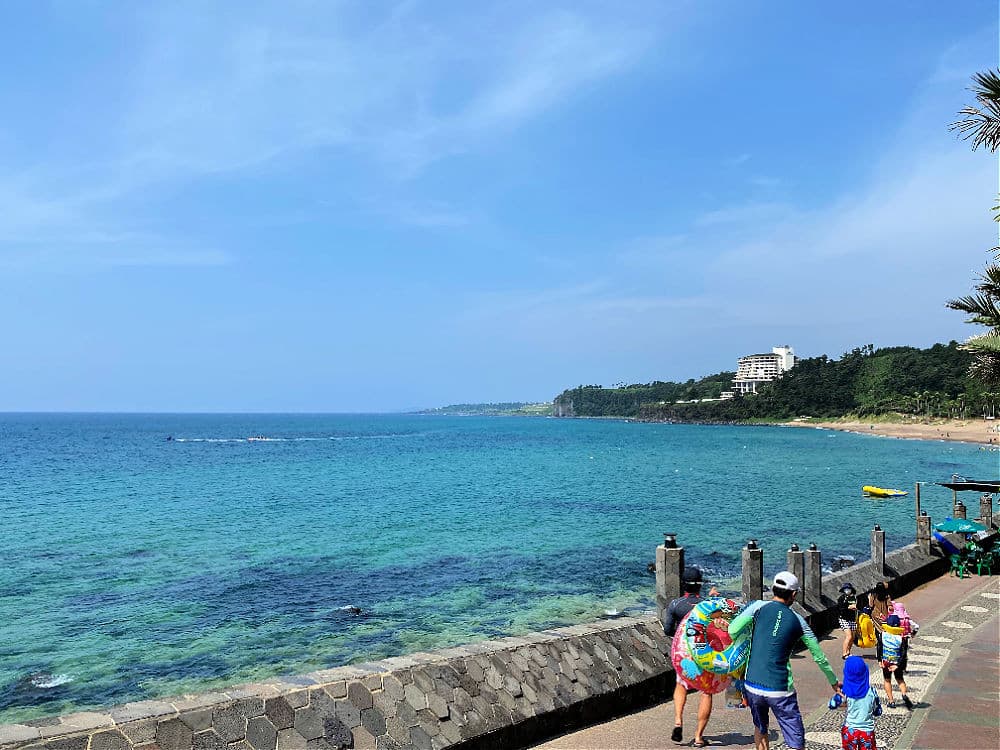 bãi biển jungmun