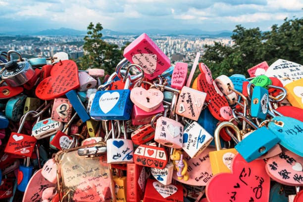 khóa tình yêu tháp namsan