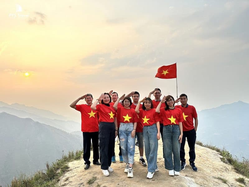 săn mây Tà Xùa mùa thu