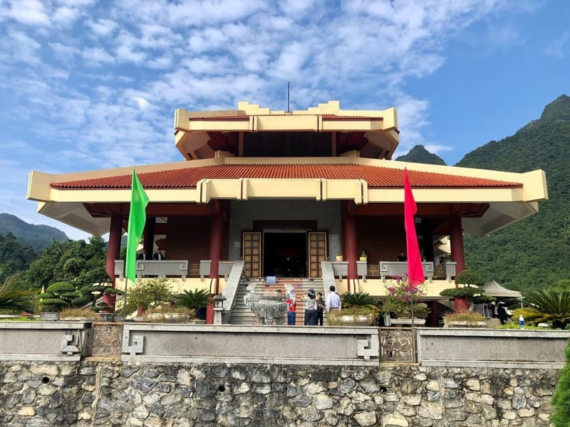 Đền thờ Chủ tịch Hồ Chí Minh Cao Bằng