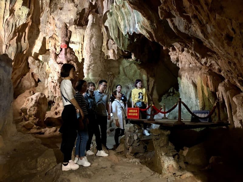 Hang Pác Bó Cao Bằng