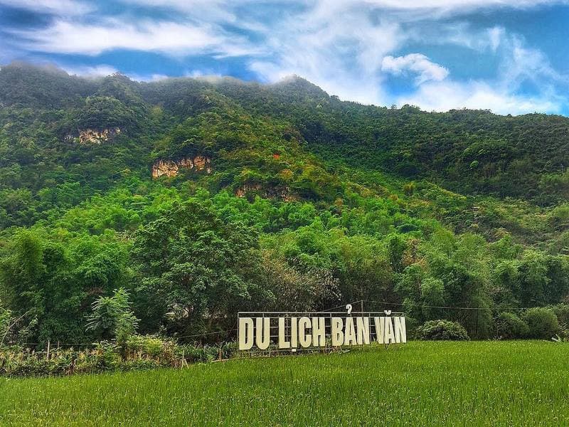 Bản Văn Mai Châu