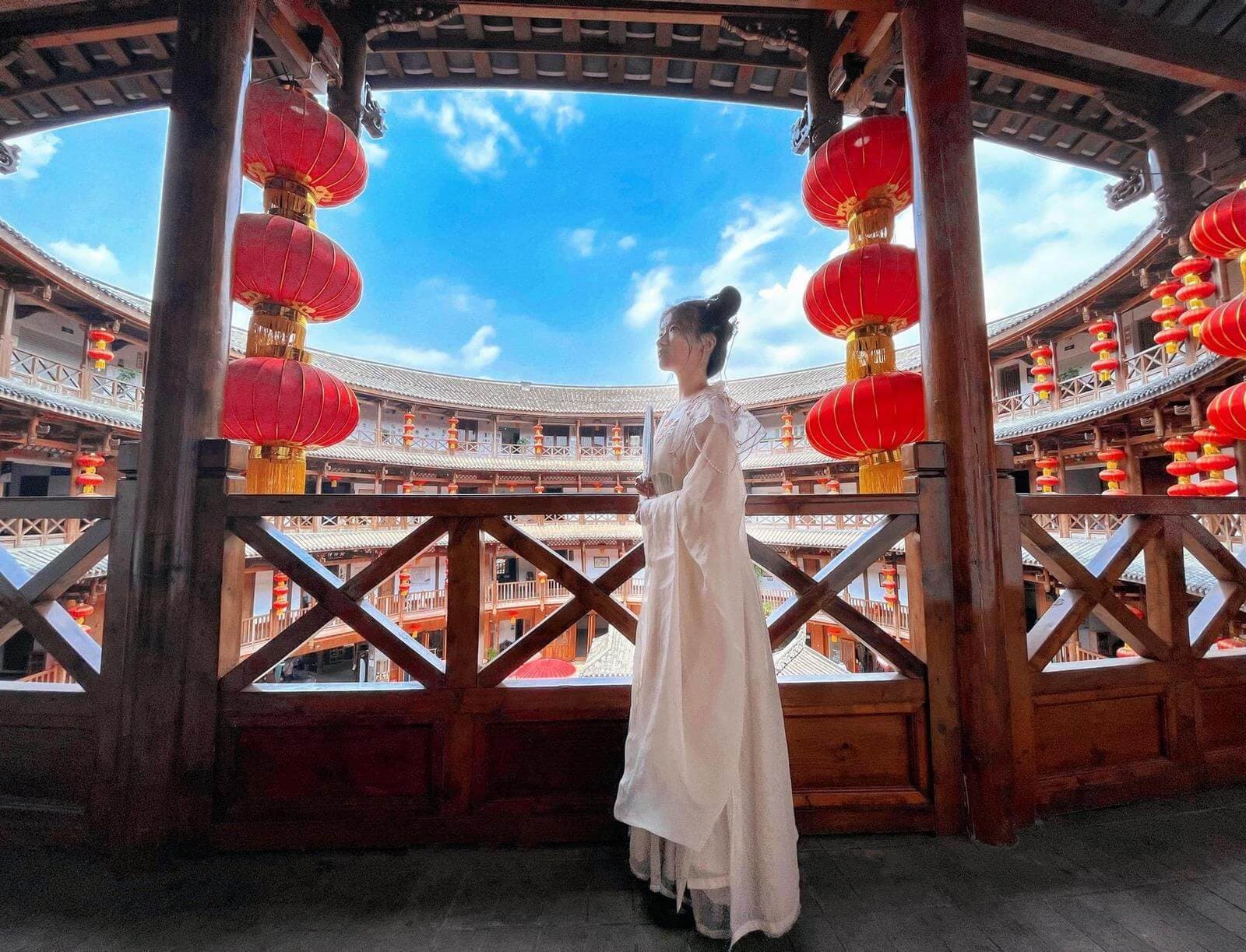 Cổ Trấn Lạc Đới