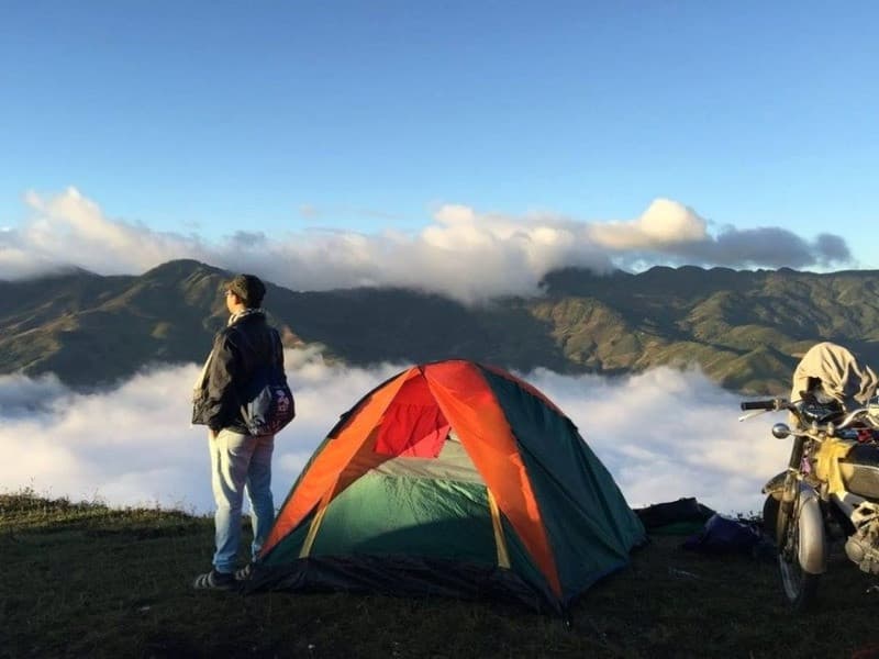 du lịch tà xùa cắm trại