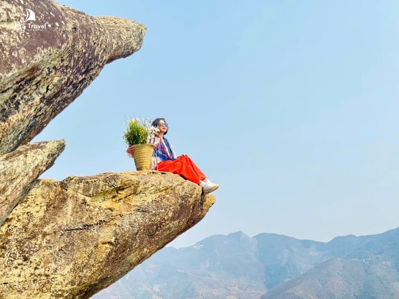Mỏm Cá Heo Tà Xùa