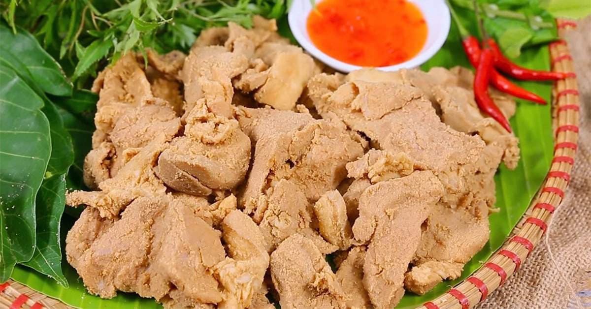 Thịt ướp chua Mai Châu