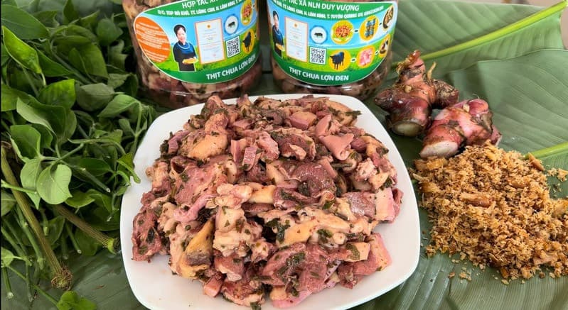 Thịt lợn đen - Thực phẩm ngon, sạch của đồng bào vùng cao