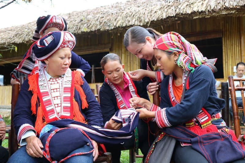Thăm bản người Dao ở Nâm Tỵ Hoàng Su Phì